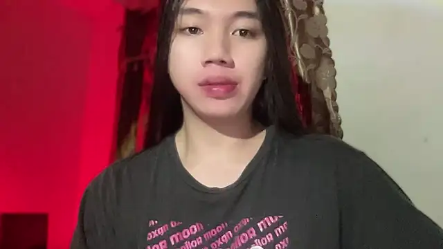 Snapshot of kat_mire chatting on 11-05-25, 05:57 kat mire online show from 11-05-25, 05:57