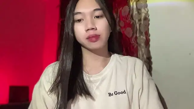 Snapshot of kat_mire chatting on 11-11-25, 06:19 kat mire online show from 11-11-25, 06:19