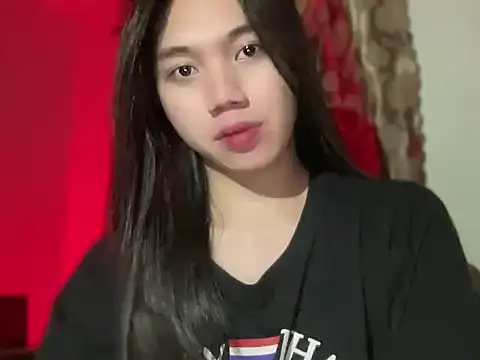 Snapshot of kat_mire chatting on 11-15-25, 07:32 kat mire online show from 11-15-25, 07:32