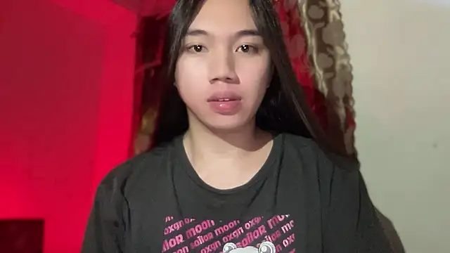 Snapshot of kat_mire chatting on 11-26-25, 04:41 kat mire online show from 11-26-25, 04:41