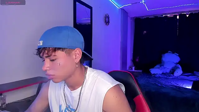 Jostin18 online show from 09-22-25, 02:41