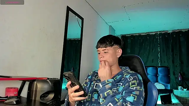 Jostin18 online show from 04-17-26, 04:48