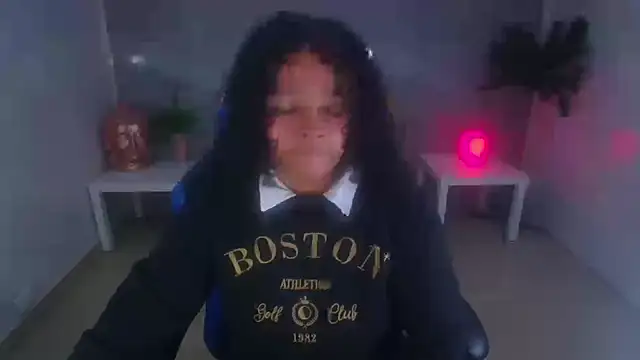 Snapshot of risada_temptation_s chatting on 09-29-25, 08:13 risada temptation s online show from 09-29-25, 08:13