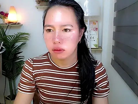 Snapshot of kimbratx chatting on 11-20-25, 10:09 kimbratx online show from 11-20-25, 10:09