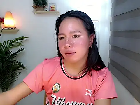 Snapshot of kimbratx chatting on 11-27-25, 04:09 kimbratx online show from 11-27-25, 04:09