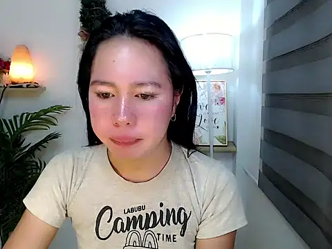 Snapshot of kimbratx chatting on 12-02-25, 10:27 kimbratx online show from 12-02-25, 10:27