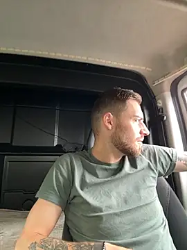 Snapshot of crs_ptk735 chatting on 09-21-25, 09:00 crs ptk735 online show from 09-21-25, 09:00