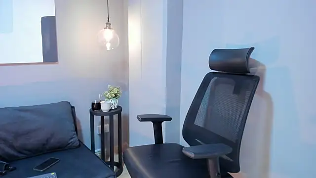 Snapshot of emily_mars1 chatting on 09-12-25, 06:19 emily mars1 online show from 09-12-25, 06:19