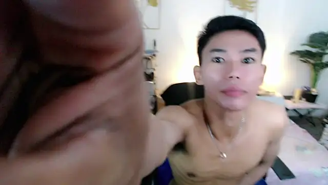 Snapshot of naughty_rence chatting on 10-24-25, 08:44 naughty rence online show from 10-24-25, 08:44