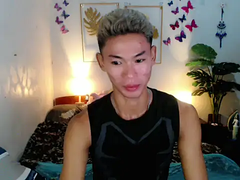 Snapshot of naughty_rence chatting on 07-19-26, 01:26 naughty rence online show from 07-19-26, 01:26