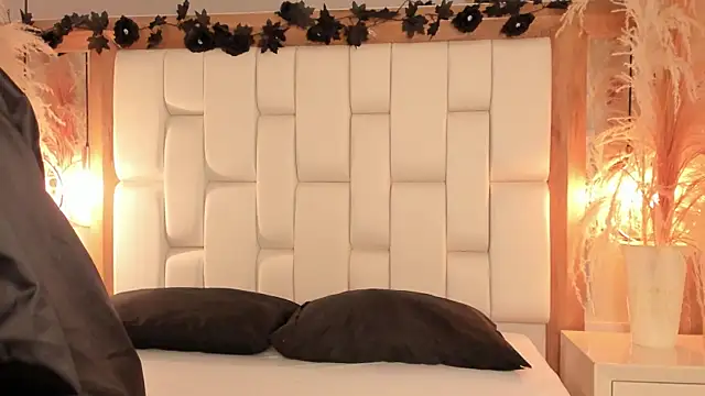 Daphne And Roger online show from 01-13-26, 11:04