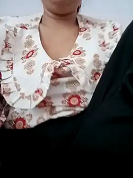 Snapshot of Yoo_j chatting on 11-07-25, 02:11 Yoo j online show from 11-07-25, 02:11