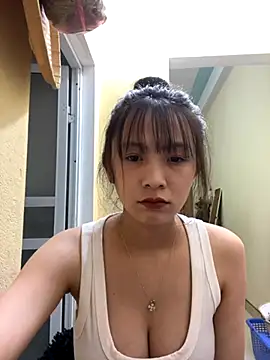 Snapshot of Aghenh chatting on 11-07-25, 04:07 Aghenh online show from 11-07-25, 04:07