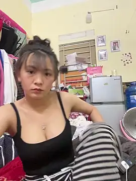 Snapshot of Aghenh chatting on 12-16-25, 02:55 Aghenh online show from 12-16-25, 02:55