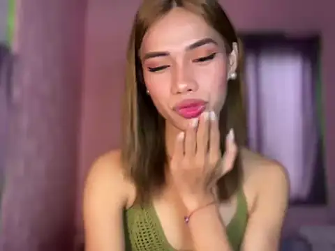 Snapshot of Lovelynikki03 chatting on 06-27-26, 08:19 Lovelynikki03 online show from 06-27-26, 08:19