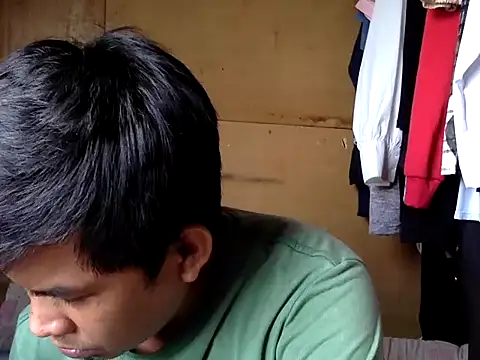 Snapshot of SteveFoxxe chatting on 10-02-25, 01:01 SteveFoxxe online show from 10-02-25, 01:01