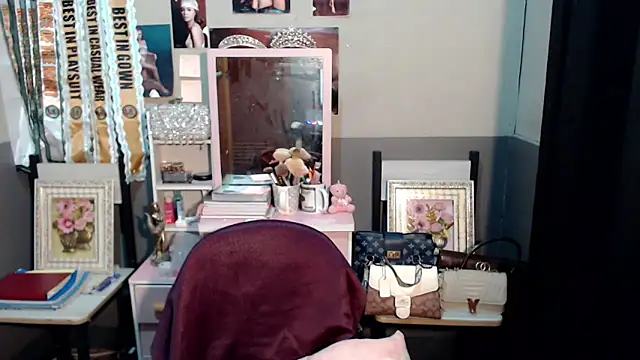 Snapshot of miya_khali chatting on 11-02-25, 05:26 miya khali online show from 11-02-25, 05:26