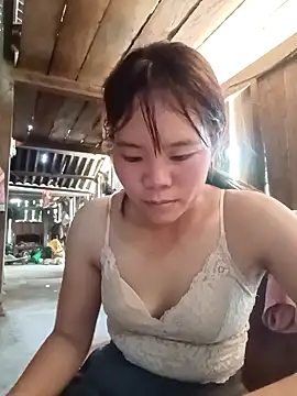 Nguyet135 online show from 04-21-26, 03:02