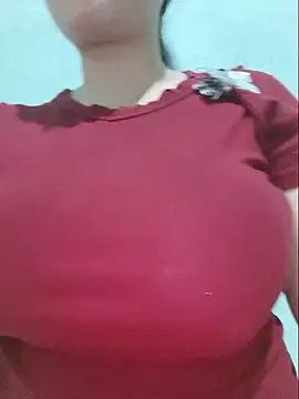 Snapshot of Shiny_Babe chatting on 05-16-26, 03:14 Shiny Babe online show from 05-16-26, 03:14