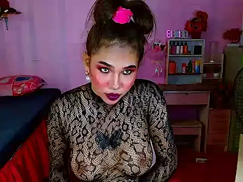 Snapshot of Nastykinkycutedoll chatting on 06-25-26, 05:12 Nastykinkycutedoll online show from 06-25-26, 05:12