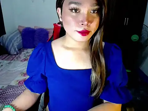 Snapshot of Urassiansweetcummer chatting on 10-04-25, 01:36 Urassiansweetcummer online show from 10-04-25, 01:36