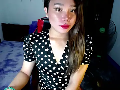 Snapshot of Urassiansweetcummer chatting on 11-03-25, 02:13 Urassiansweetcummer online show from 11-03-25, 02:13