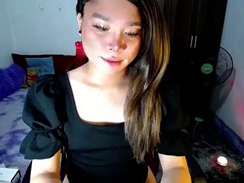 Urassiansweetcummer online show from 04-16-26, 05:58