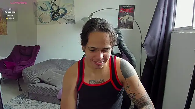 Snapshot of Maximiliano_scoott__ chatting on 05-21-26, 06:48 Maximiliano scoott online show from 05-21-26, 06:48