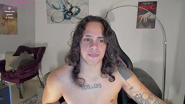Snapshot of Maximiliano_scoott__ chatting on 05-22-26, 06:53 Maximiliano scoott online show from 05-22-26, 06:53
