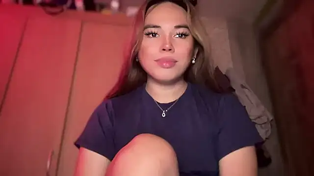 Snapshot of goddessofalltime chatting on 11-18-25, 03:45 goddessofalltime online show from 11-18-25, 03:45