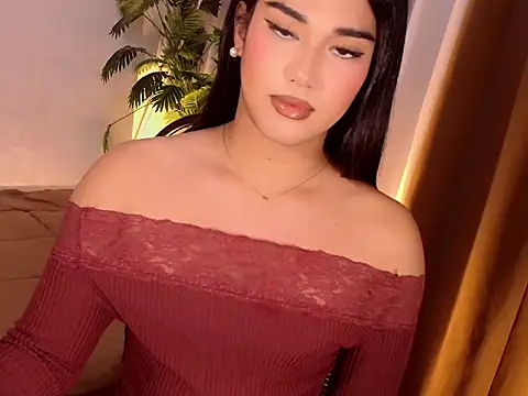 Snapshot of magnificent_kitana chatting on 07-04-26, 05:41 magnificent kitana online show from 07-04-26, 05:41