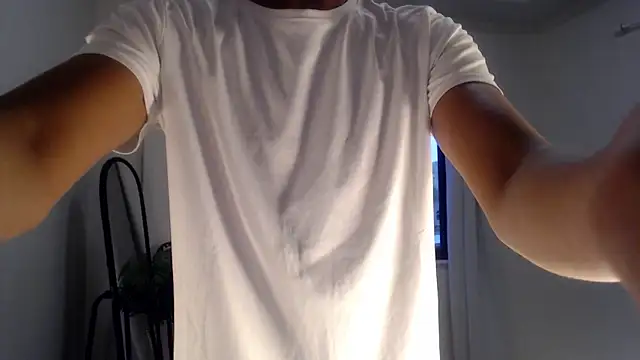 Snapshot of shokolet_2001 chatting on 09-14-25, 02:54 shokolet 2001 online show from 09-14-25, 02:54