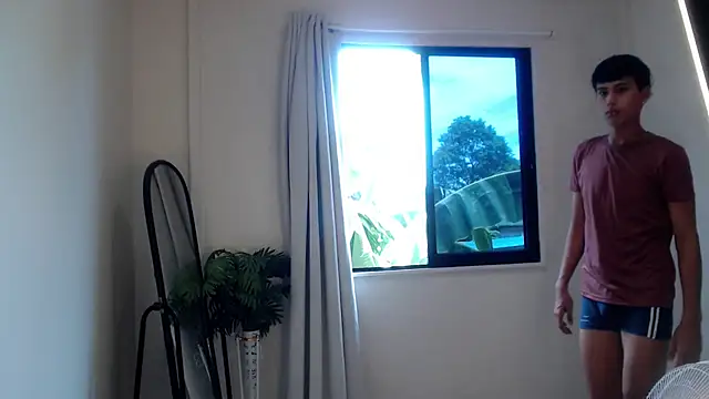 Snapshot of shokolet_2001 chatting on 09-15-25, 03:28 shokolet 2001 online show from 09-15-25, 03:28