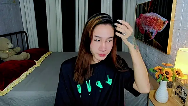 TRANSGODDESSA online show from 10-27-25, 10:47