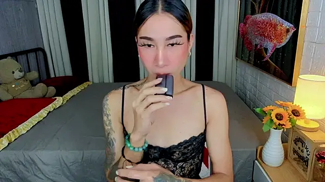 TRANSGODDESSA online show from 11-05-25, 12:21