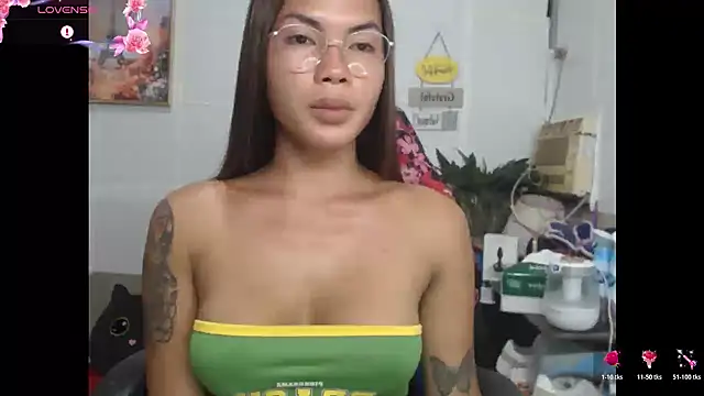 Snapshot of lucyheart777 chatting on 06-14-26, 03:08 lucyheart777 online show from 06-14-26, 03:08