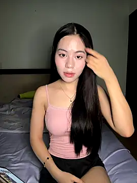 Snapshot of -katinat- chatting on 09-18-25, 05:37 -katinat- online show from 09-18-25, 05:37