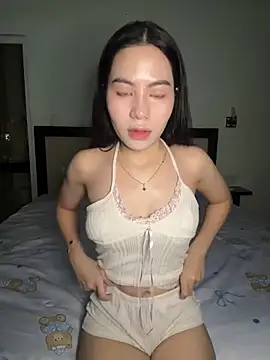 Snapshot of -katinat- chatting on 09-28-25, 01:27 -katinat- online show from 09-28-25, 01:27