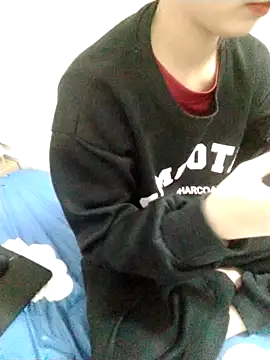 Kembong01 online show from 03-24-26, 01:21