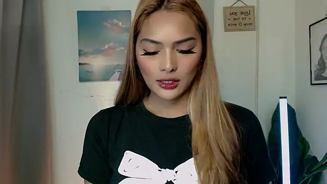 Wena Larson88 online show from 09-18-25, 09:11