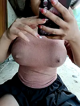 Snapshot of Rubyy_Nk chatting on 09-19-25, 11:49 Rubyy Nk online show from 09-19-25, 11:49