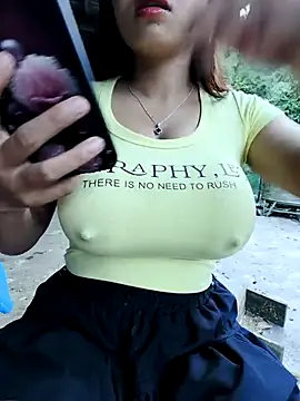 Snapshot of Rubyy_Nk chatting on 09-24-25, 12:03 Rubyy Nk online show from 09-24-25, 12:03