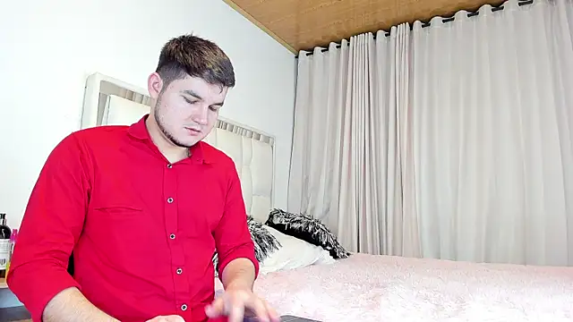 CameronyMartinn online show from 04-19-26, 01:16