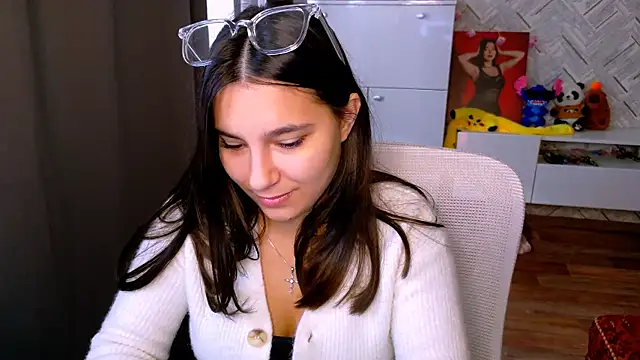 Snapshot of Arianna_Grend chatting on 09-17-25, 11:45 Arianna Grend online show from 09-17-25, 11:45