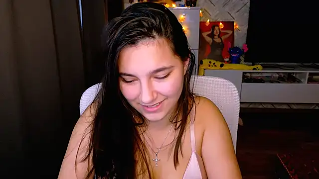 Snapshot of Arianna_Grend chatting on 10-26-25, 11:38 Arianna Grend online show from 10-26-25, 11:38