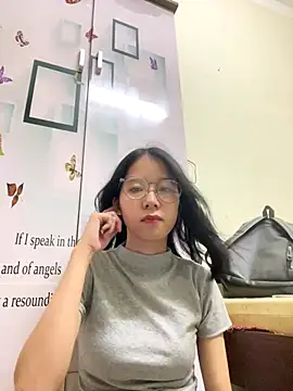 Snapshot of meomeo2k6 chatting on 10-20-25, 07:53 meomeo2k6 online show from 10-20-25, 07:53