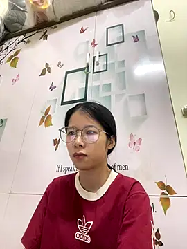 Snapshot of meomeo2k6 chatting on 11-15-25, 06:33 meomeo2k6 online show from 11-15-25, 06:33