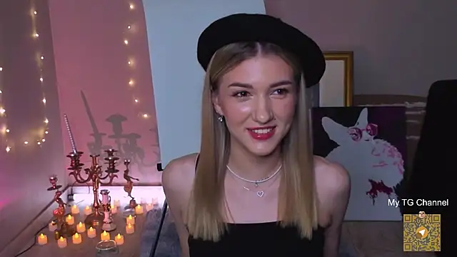 Snapshot of BeatrixGummer chatting on 11-14-25, 08:18 BeatrixGummer online show from 11-14-25, 08:18