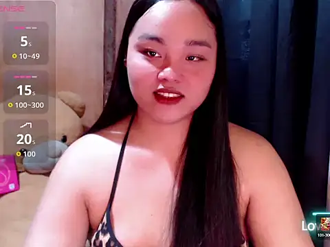 Snapshot of _Lylia chatting on 07-13-26, 07:11 Lylia online show from 07-13-26, 07:11