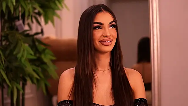 Snapshot of KendalJolly chatting on 10-30-25, 07:21 KendalJolly online show from 10-30-25, 07:21